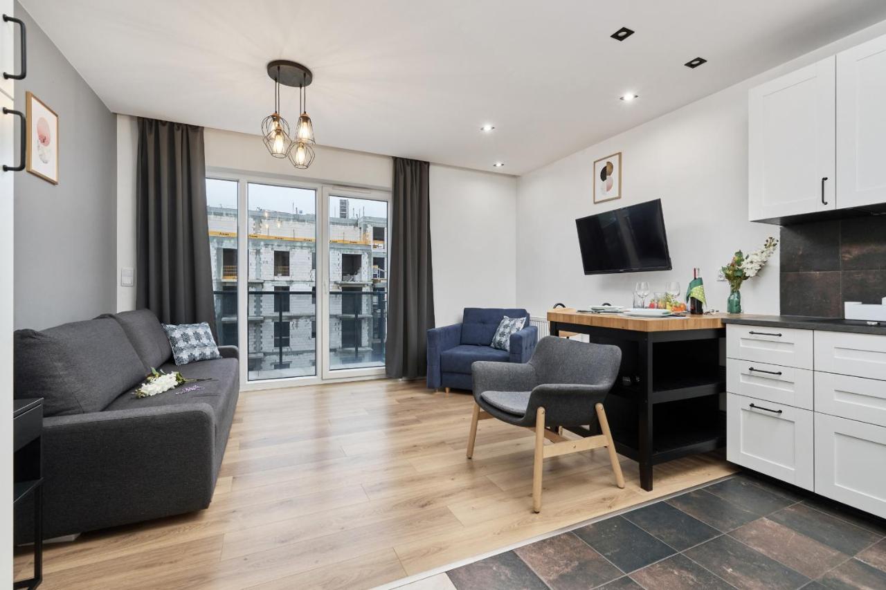 Jagodno Wroclaw Kajdasza Studio Z Bezplatnym Garazem By Noclegi Renters Dış mekan fotoğraf