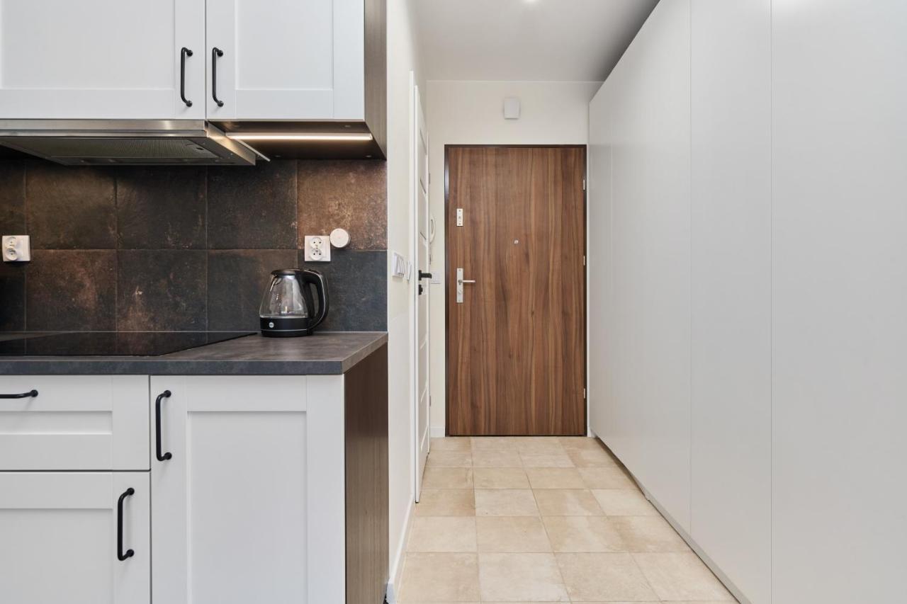 Jagodno Wroclaw Kajdasza Studio Z Bezplatnym Garazem By Noclegi Renters Dış mekan fotoğraf