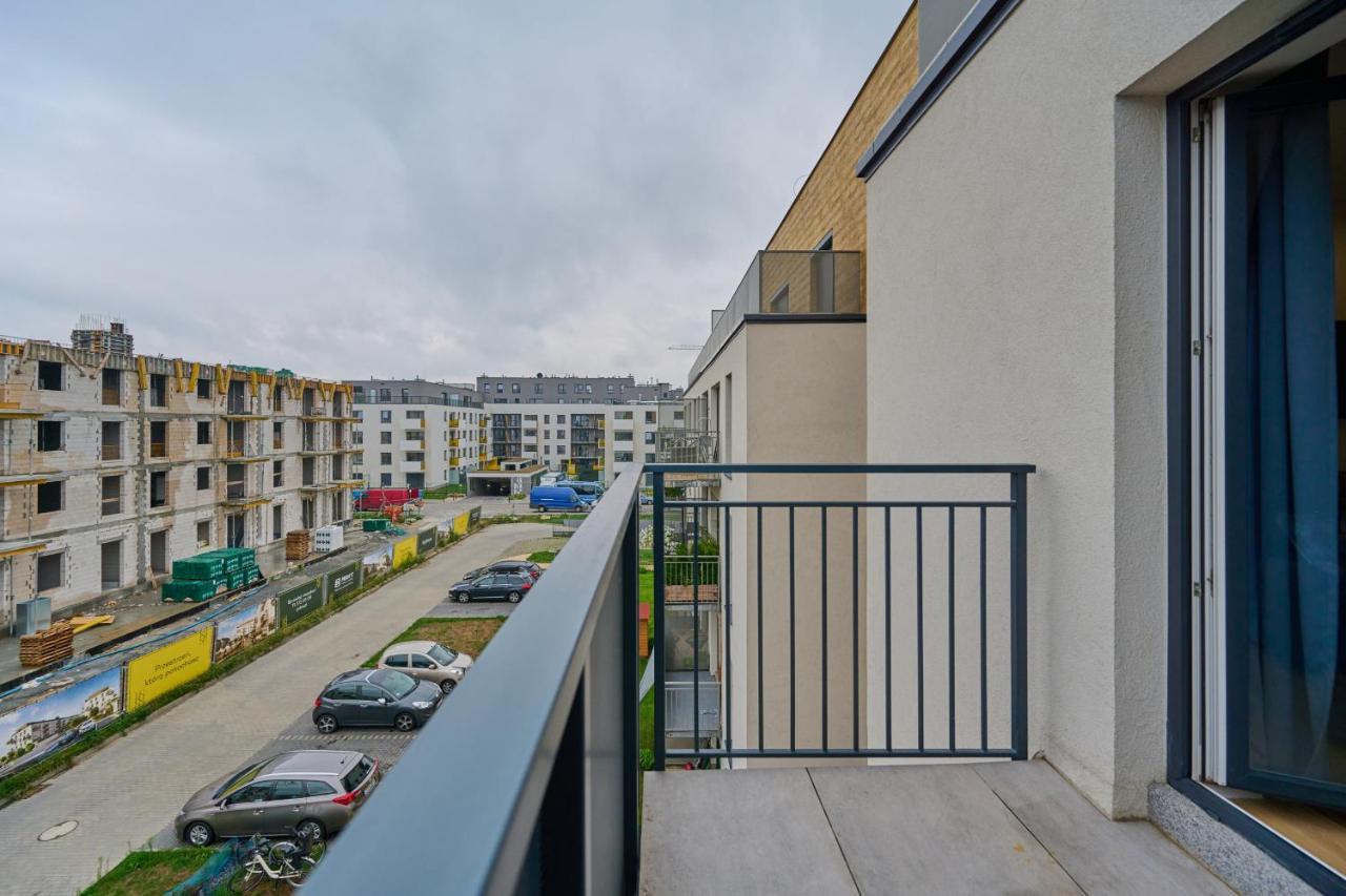 Jagodno Wroclaw Kajdasza Studio Z Bezplatnym Garazem By Noclegi Renters Dış mekan fotoğraf