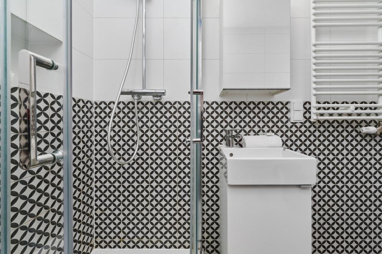 Jagodno Wroclaw Kajdasza Studio Z Bezplatnym Garazem By Noclegi Renters Dış mekan fotoğraf